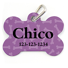 Placa de perro personalizada con estampado de huesos lavanda, forma de hueso