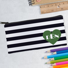 Diseñe su propio estuche de lápices de corazón a rayas negras