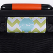 Envoltura de asas de equipaje de color aqua personalizada con chevron color lima.