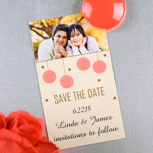 Crear e Imprimir Crema Linterna Roja Personalizada Guardar la fecha imán  5.08 cm x 8.89 cm Tamaño de Tarjeta