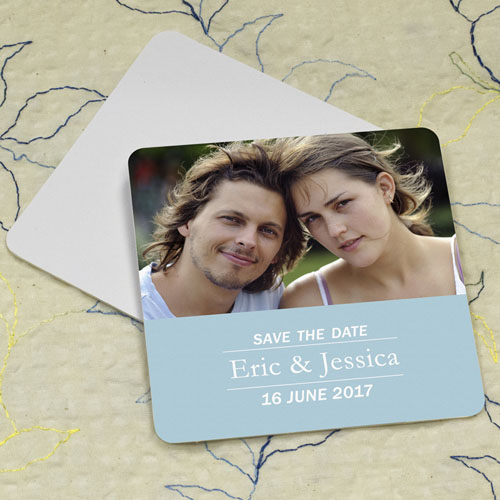 Portavasos de cartón personalizado con fotografía cuadrada y banderín color celeste