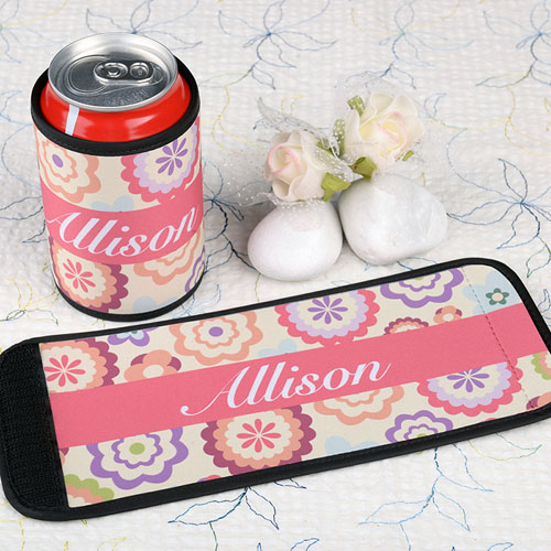 Envoltura de botella y lata personalizada con flores de primavera 