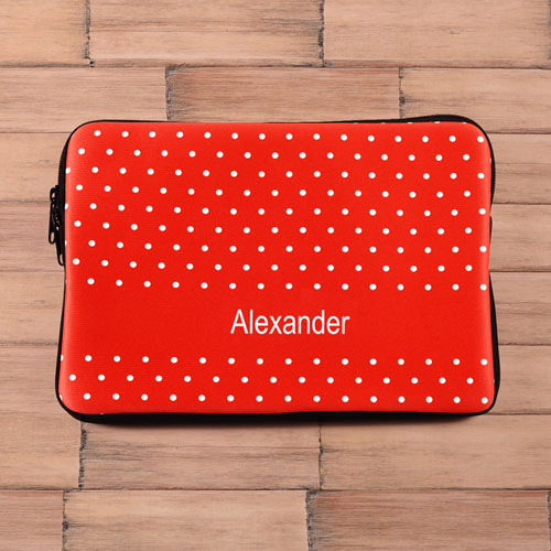 Manga de MacBook Air 11 de lunares rojos con nombre personalizado
